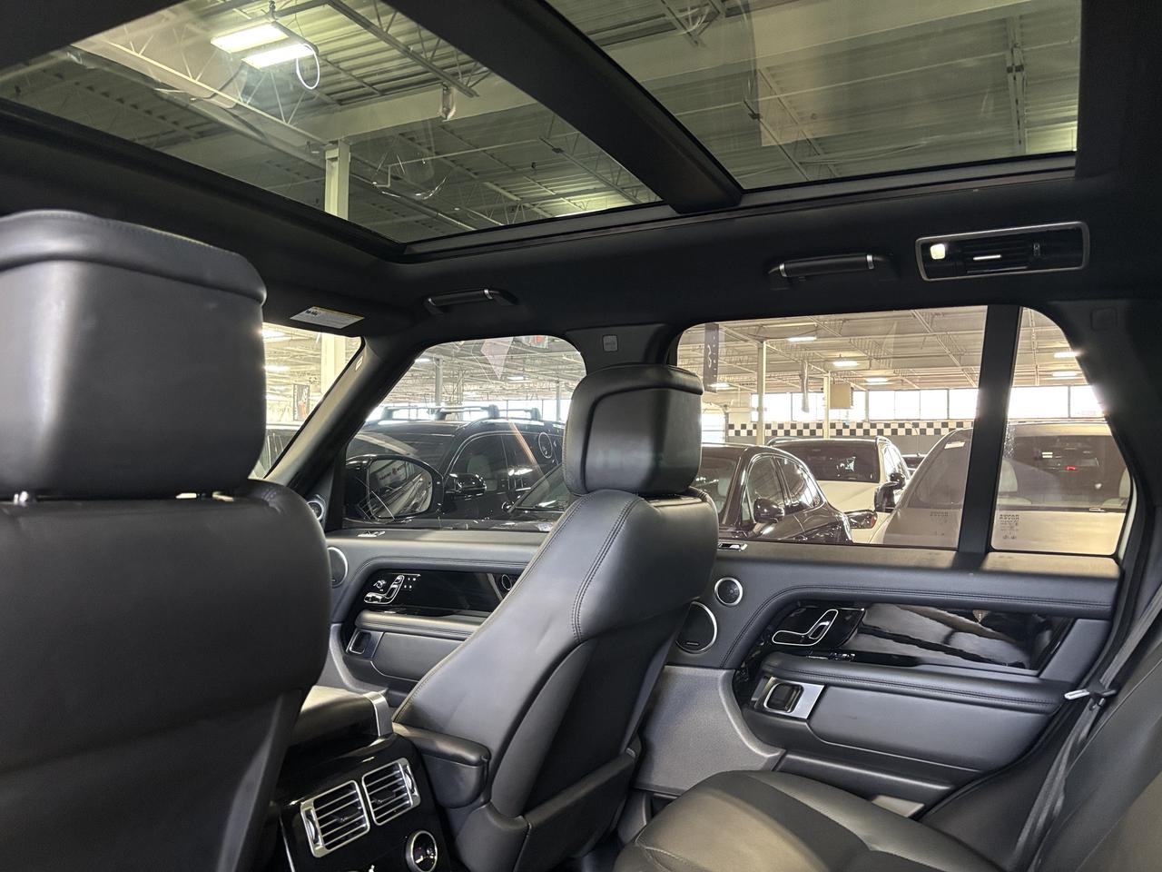 2019 Land Rover Range Rover HSE TD6|AWD|NAV|MERIDIAN|LEATHER|PANOROOF|HEADSUP| Photo