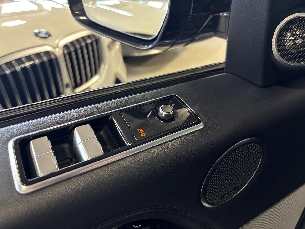 2019 Land Rover Range Rover HSE TD6|AWD|NAV|MERIDIAN|LEATHER|PANOROOF|HEADSUP| Photo