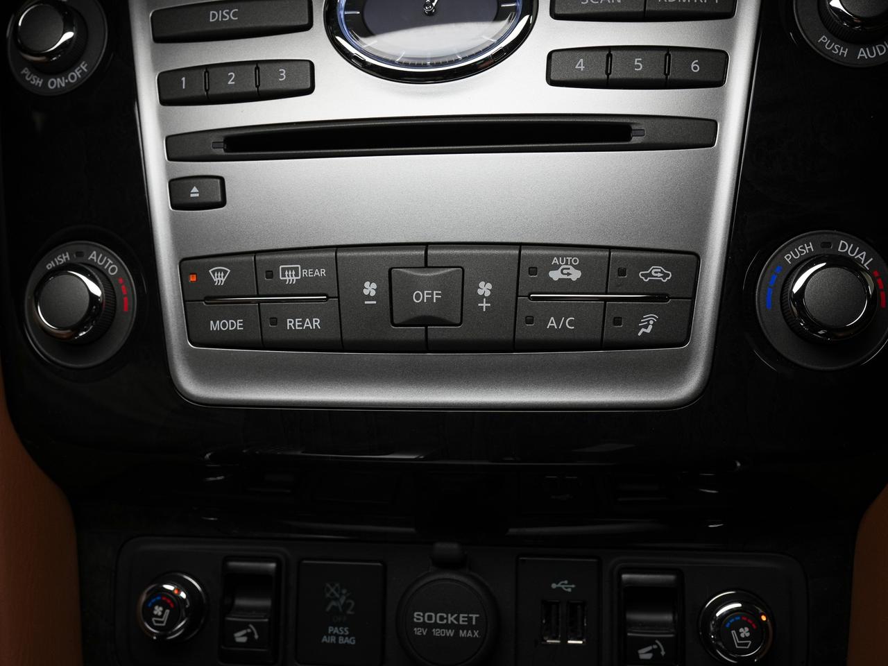 2019 Infiniti QX80 LUXE | 7 PASS | REAR ENTERTAINMENT PKG | 22 IN Photo