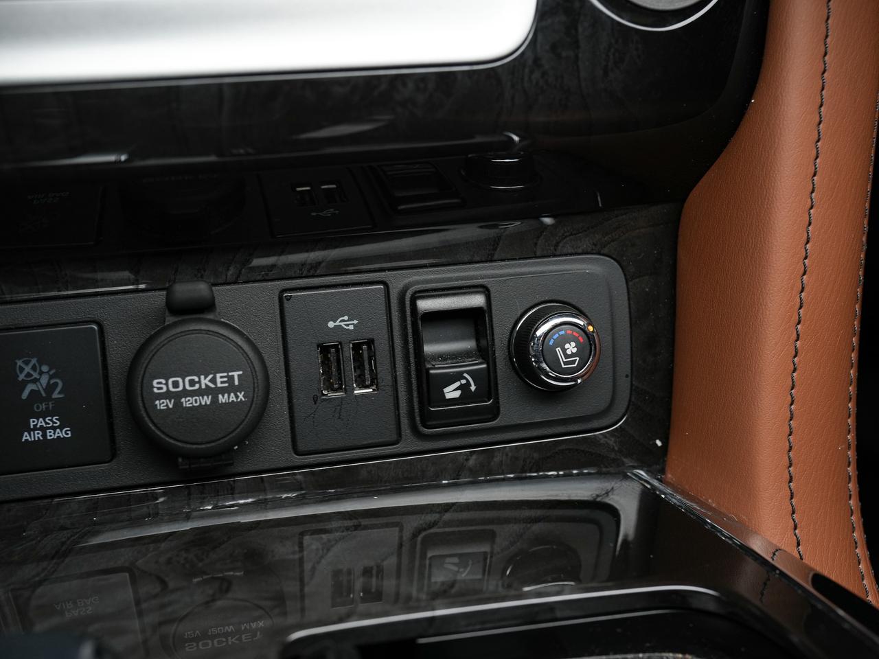 2019 Infiniti QX80 LUXE | 7 PASS | REAR ENTERTAINMENT PKG | 22 IN Photo