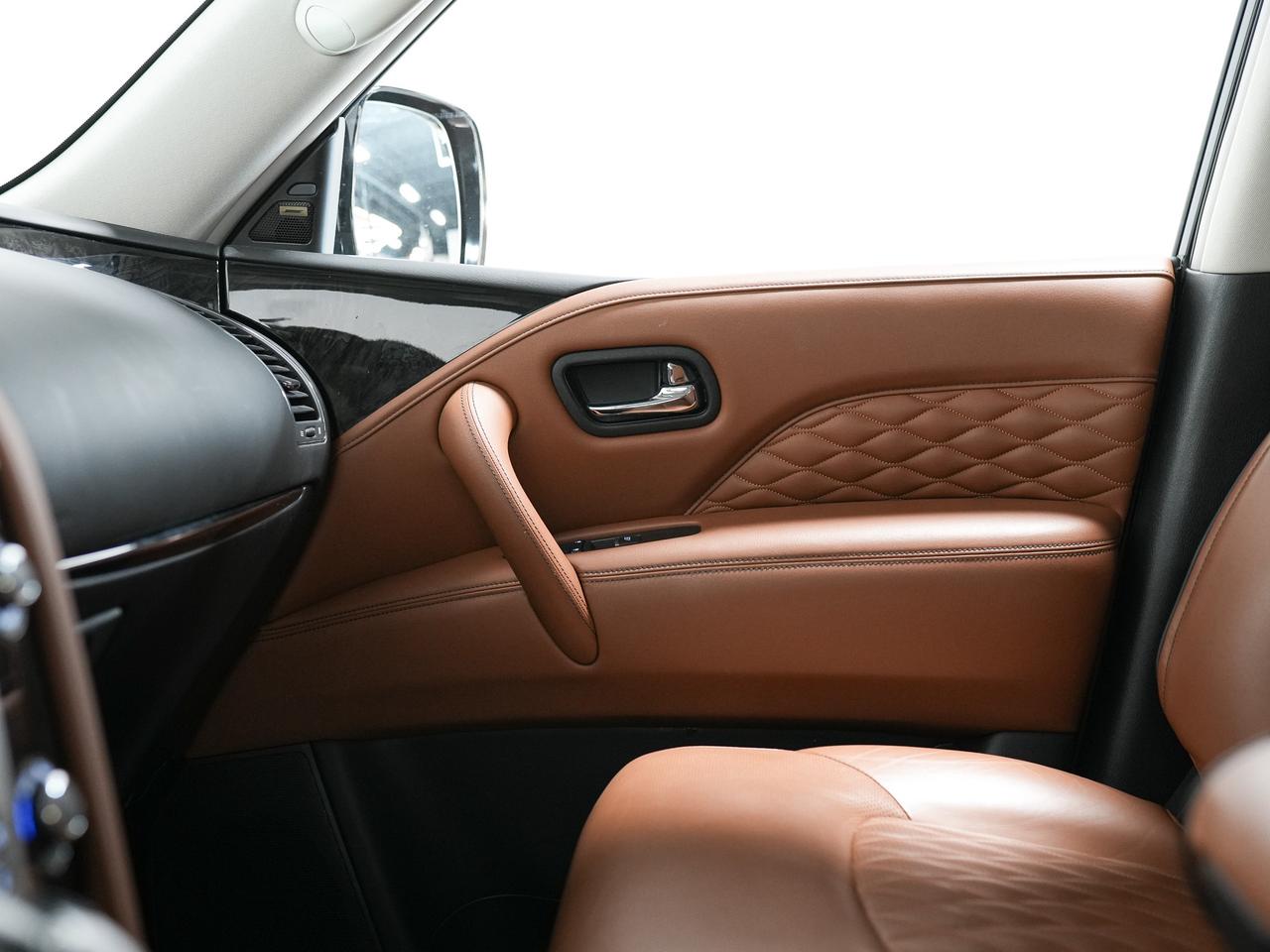 2019 Infiniti QX80 LUXE | 7 PASS | REAR ENTERTAINMENT PKG | 22 IN Photo