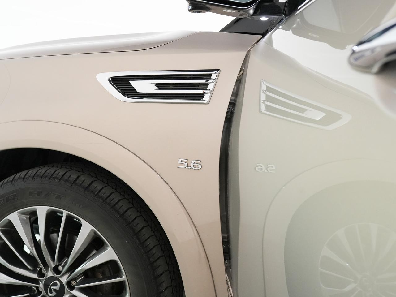 2019 Infiniti QX80 LUXE | 7 PASS | REAR ENTERTAINMENT PKG | 22 IN Photo