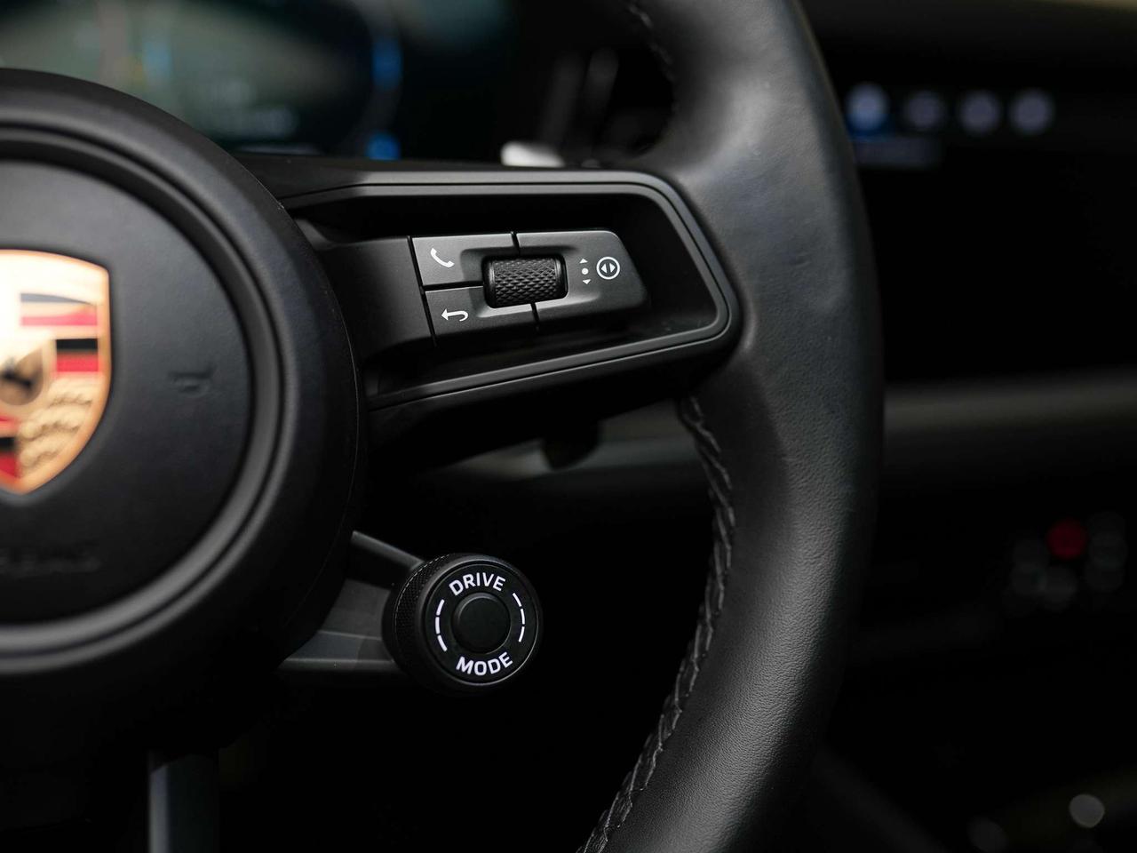 2024 Porsche Cayenne E-HYBRID | PREMIUM PLUS | 21 IN Photo