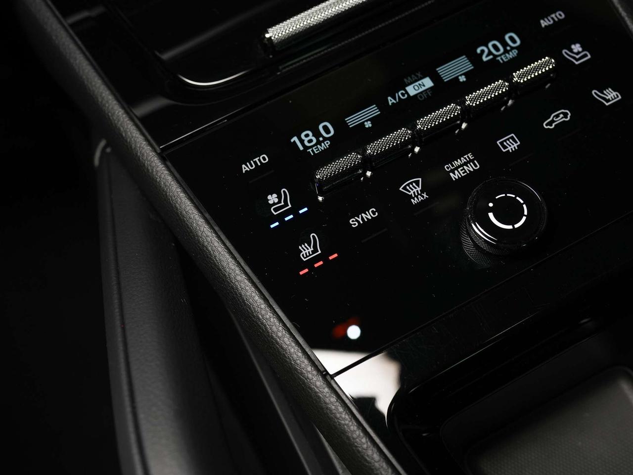 2024 Porsche Cayenne E-HYBRID | PREMIUM PLUS | 21 IN Photo