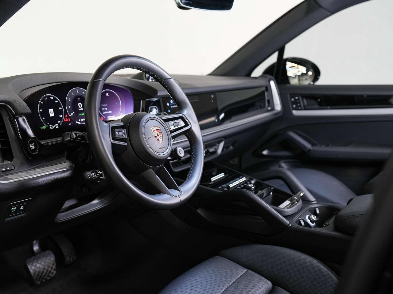 2024 Porsche Cayenne E-HYBRID | PREMIUM PLUS | 21 IN Photo
