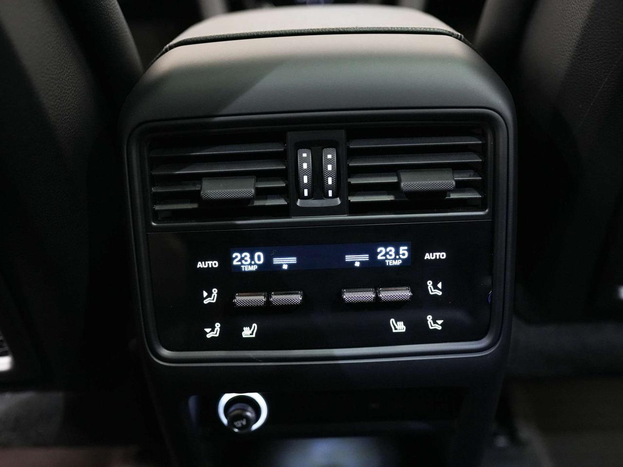 2024 Porsche Cayenne E-HYBRID | PREMIUM PLUS | 21 IN Photo