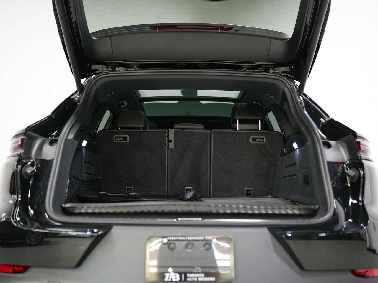 2024 Porsche Cayenne E-HYBRID | PREMIUM PLUS | 21 IN Photo