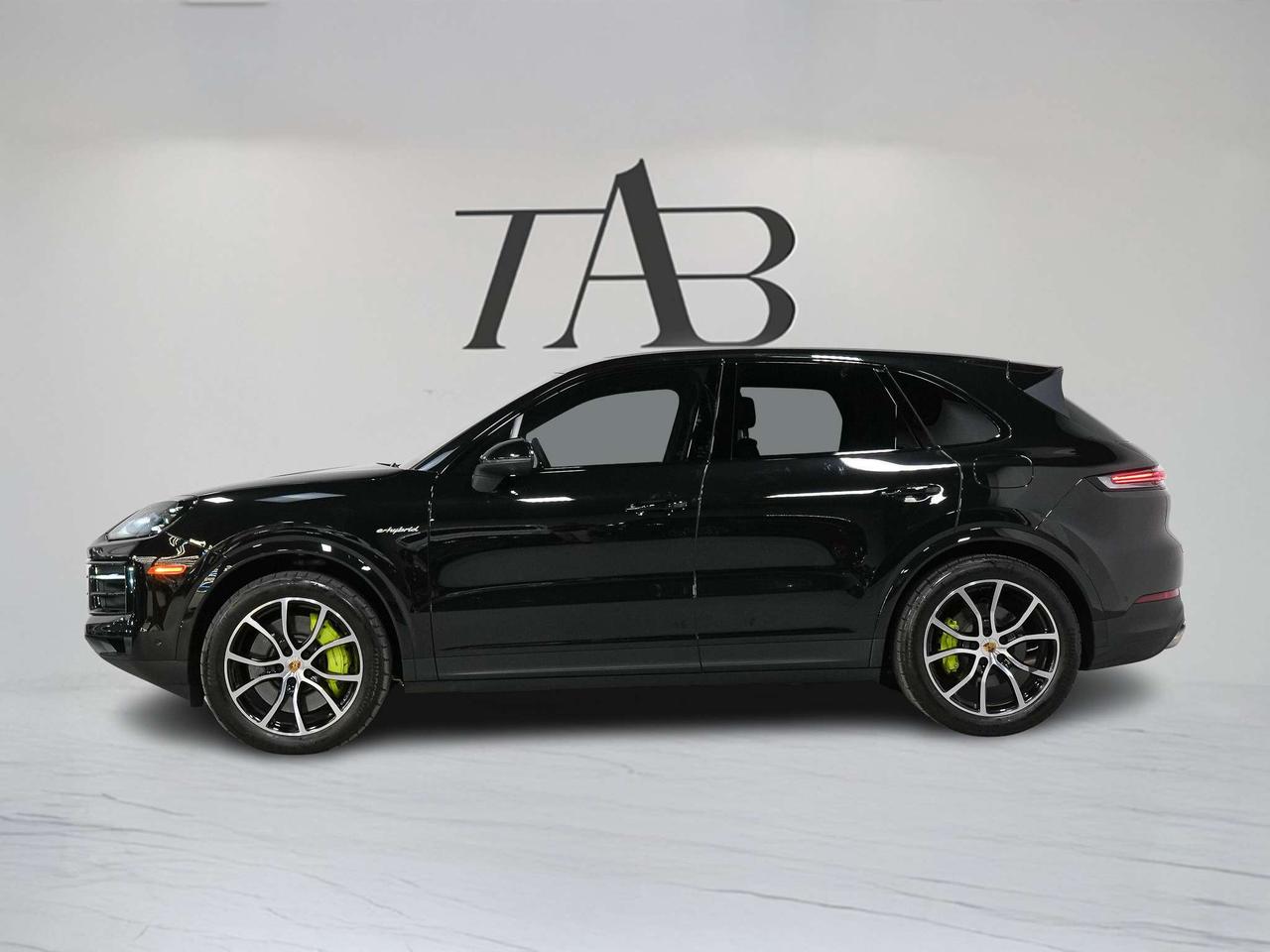 2024 Porsche Cayenne E-HYBRID | PREMIUM PLUS | 21 IN Photo