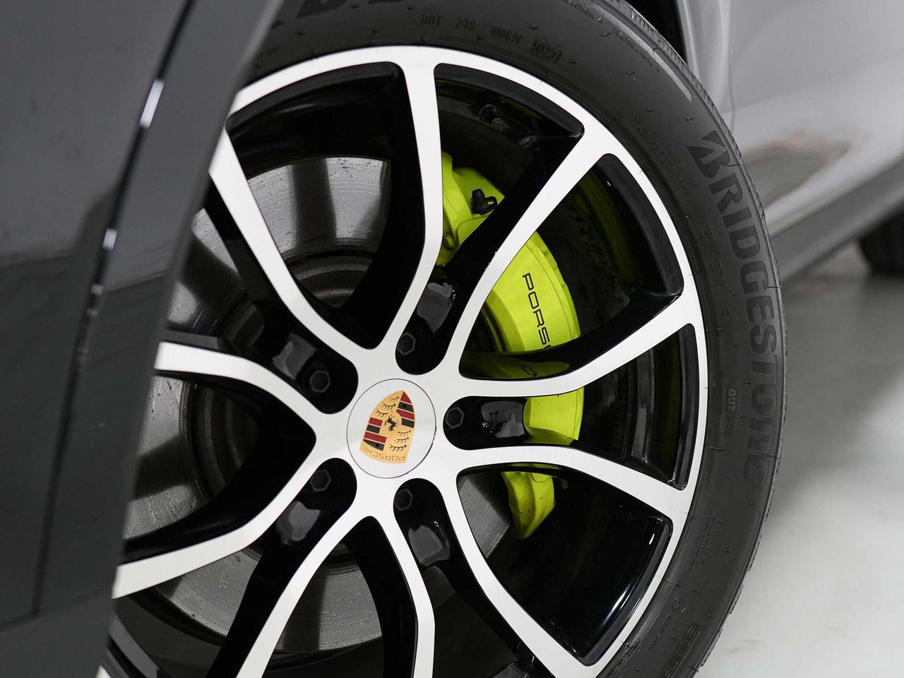 2024 Porsche Cayenne E-HYBRID | PREMIUM PLUS | 21 IN Photo