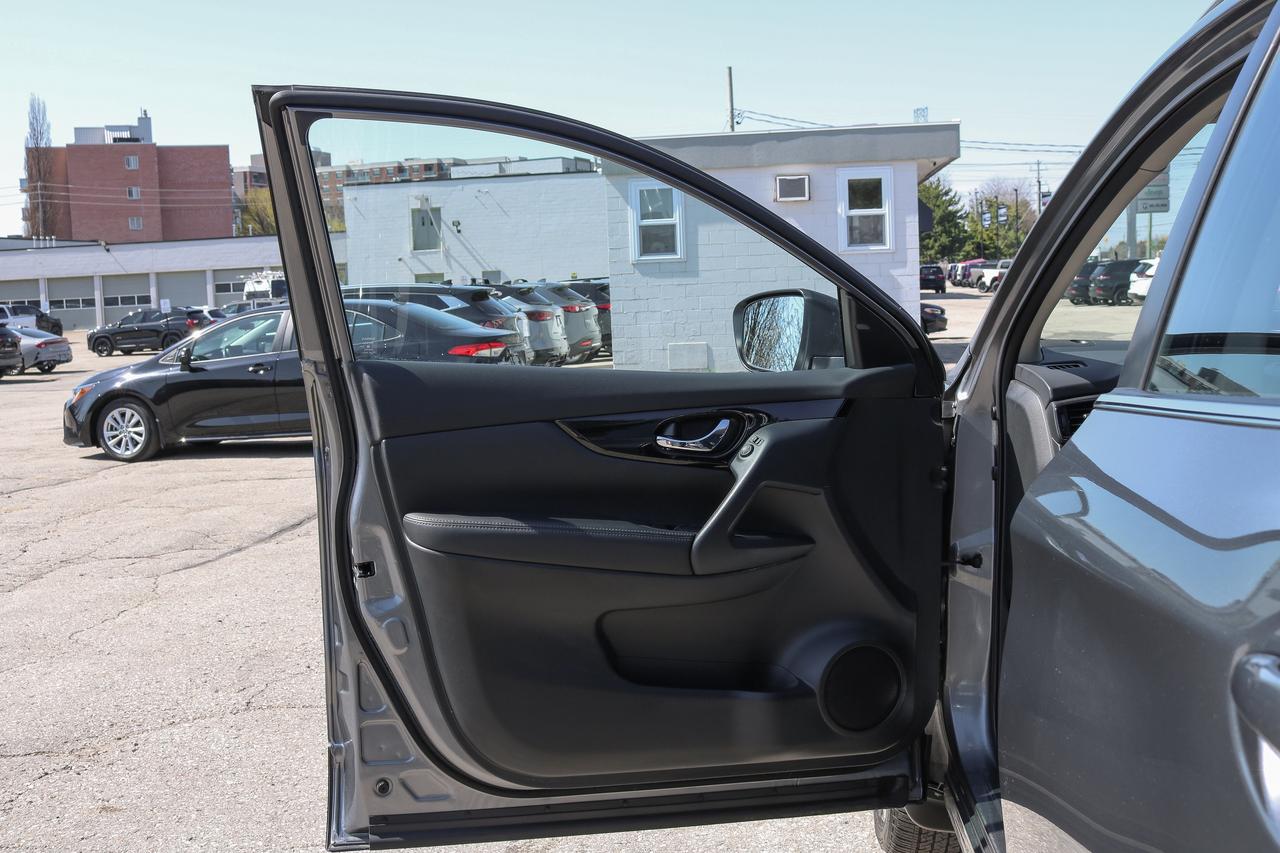 2023 Nissan Qashqai AWD SL CVT Photo