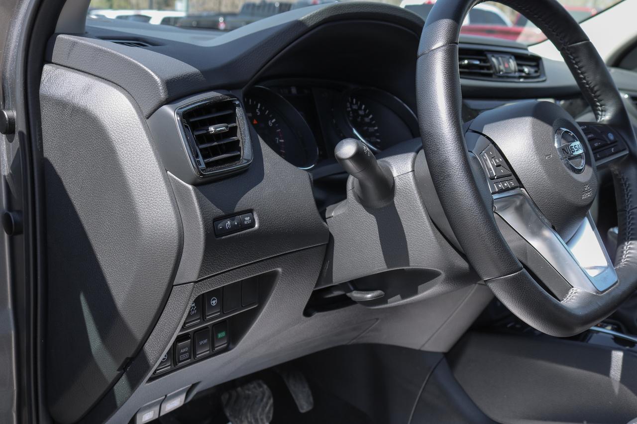 2023 Nissan Qashqai AWD SL CVT Photo