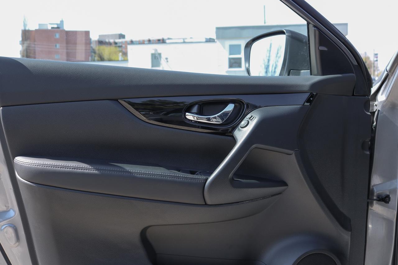 2023 Nissan Qashqai AWD SL CVT Photo