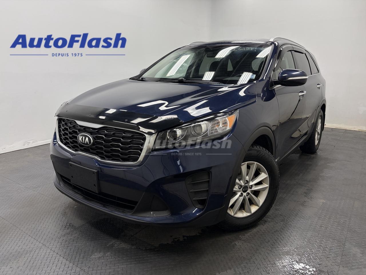 +Bluetooth 
+Cam&eacute;ra de recul / Backup camera 
+Commandes de radio au volant / Steering wheel audio controls 
+D&eacute;marrage &agrave; bouton / Push button start 
+R&eacute;gulateur de vitesse  / Cruise control  
+Si&egrave;ges chauffants / Heated seats 
+Volant chauffant / Heated Steering wheel 
+Aucun Accident /  No accidents
+V&eacute;rifi&eacute; par Carfax / Carfax verified
+Kilom&eacute;trage certifi&eacute; / Certified kilometers
+Protection m&eacute;canique disponible / Mechanical protection available

Visitez notre page Google pour voir tous les commentaires positifs que nos clients nous laissent.
 
Financement rapide et facile, 1ere, 2e et 3e chances au cr&eacute;dit, approbation en 30 minutes, taux dacceptation tr&egrave;s &eacute;lev&eacute;. 

Essayez notre demande de cr&eacute;dit s&eacute;curis&eacute; en ligne, sans obligation! 

Nous sommes les sp&eacute;cialistes des autos, fourgonnettes, VUS, 4x4, et les camions l&eacute;gers jusqu&agrave; une tonne. 

*Seulement le nettoyage de base du v&eacute;hicule, fait par un sous-traitant, est inclus. Pour un perfectionnement de lesth&eacute;tique int&eacute;rieur/ext&eacute;rieur, dont une d&eacute;contamination de la peinture, des retouches de peinture, faites par nos experts en esth&eacute;tique, une somme de 249$ sera ajout&eacute;e &agrave; votre facture. Aussi disponible, loption dimmatriculer la voiture sur place, qui vous permet d&eacute;pargner du temps et le co&ucirc;t de 25$ du transit temporaire.

*************

Since 1975 AutoFlash has offered the best price-quality and excellent service. 

Visit our Google page to read all the nice things our clients have to say about us.

We have financing for all credit situations. 1st 2nd 3rd chance credit with an excellent approval rate!

Try our secured online credit application any time, with no obligation! 

We specialize in all brands, makes and models. Whether you need a car, truck, SUV or minivan, we can help you.

And if we dont have it, well find it for you!

*Only the basic cleaning of the vehicle, done by a subcontractor, is included in the advertised price. For a complete interior/exterior detailing, done by our esthetic specialists, which includes a complete paint decontamination and paint touch-ups if needed, an amount of 249$ will be added to your invoice. Also available, in-house licensing, which allows you to save the $25 for a temporary Transit.