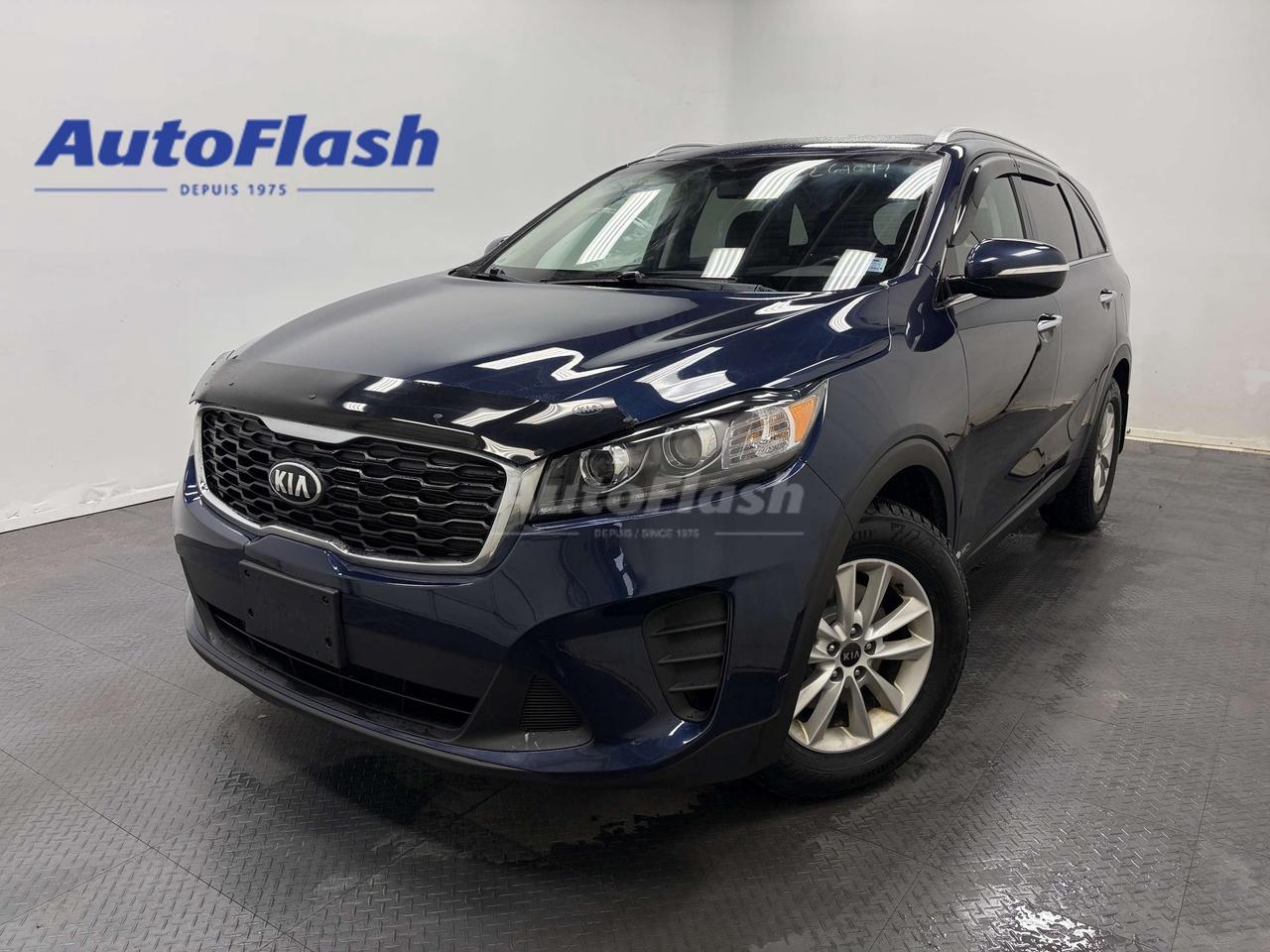 +Bluetooth  +Cam&eacute;ra de recul / Backup camera  +Commandes de radio au volant / Steering wheel audio controls  +D&eacute;marrage &agrave; bouton / Push button start  +R&eacute;gulateur de vitesse  / Cruise control   +Si&egrave;ges chauffants / Heated seats  +Volant chauffant / Heated Steering wheel  +Aucun Accident /  No accidents +V&eacute;rifi&eacute; par Carfax / Carfax verified +Kilom&eacute;trage certifi&eacute; / Certified kilometers +Protection m&eacute;canique disponible / Mechanical protection available Visitez notre page Google pour voir tous les commentaires positifs que nos clients nous laissent.   Financement rapide et facile, 1ere, 2e et 3e chances au cr&eacute;dit, approbation en 30 minutes, taux dacceptation tr&egrave;s &eacute;lev&eacute;.  Essayez notre demande de cr&eacute;dit s&eacute;curis&eacute; en ligne, sans obligation!  Nous sommes les sp&eacute;cialistes des autos, fourgonnettes, VUS, 4x4, et les camions l&eacute;gers jusqu&agrave; une tonne.  *Seulement le nettoyage de base du v&eacute;hicule, fait par un sous-traitant, est inclus. Pour un perfectionnement de lesth&eacute;tique int&eacute;rieur/ext&eacute;rieur, dont une d&eacute;contamination de la peinture, des retouches de peinture, faites par nos experts en esth&eacute;tique, une somme de 249$ sera ajout&eacute;e &agrave; votre facture. Aussi disponible, loption dimmatriculer la voiture sur place, qui vous permet d&eacute;pargner du temps et le co&ucirc;t de 25$ du transit temporaire. ************* Since 1975 AutoFlash has offered the best price-quality and excellent service.  Visit our Google page to read all the nice things our clients have to say about us. We have financing for all credit situations. 1st 2nd 3rd chance credit with an excellent approval rate! Try our secured online credit application any time, with no obligation!  We specialize in all brands, makes and models. Whether you need a car, truck, SUV or minivan, we can help you. And if we dont have it, well find it for you! *Only the basic cleaning of the vehicle, done by a subcontractor, is included in the advertised price. For a complete interior/exterior detailing, done by our esthetic specialists, which includes a complete paint decontamination and paint touch-ups if needed, an amount of 249$ will be added to your invoice. Also available, in-house licensing, which allows you to save the $25 for a temporary Transit.