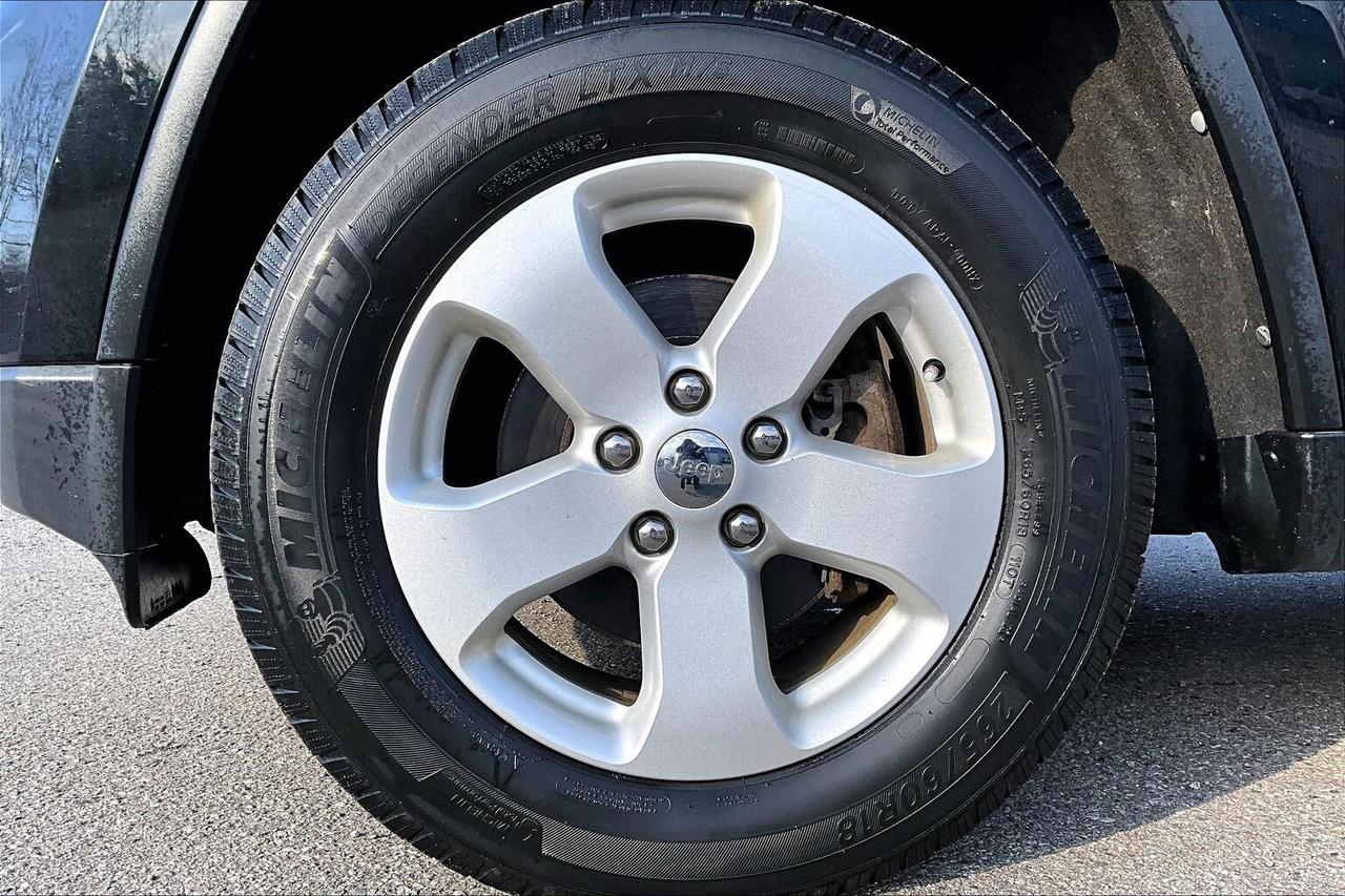 2013 Jeep Grand Cherokee Laredo V6 | AS IS | 4X4 Photo