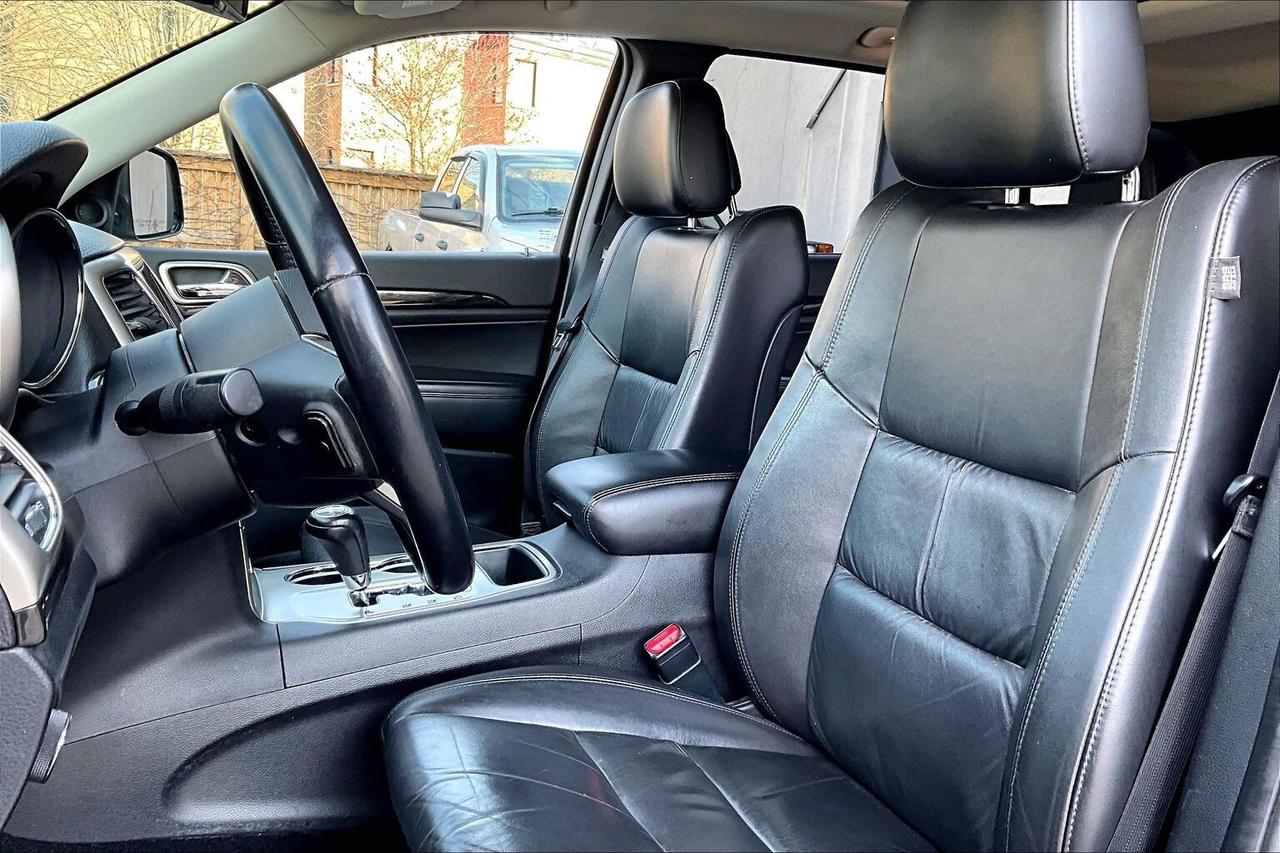 2013 Jeep Grand Cherokee Laredo V6 | AS IS | 4X4 Photo