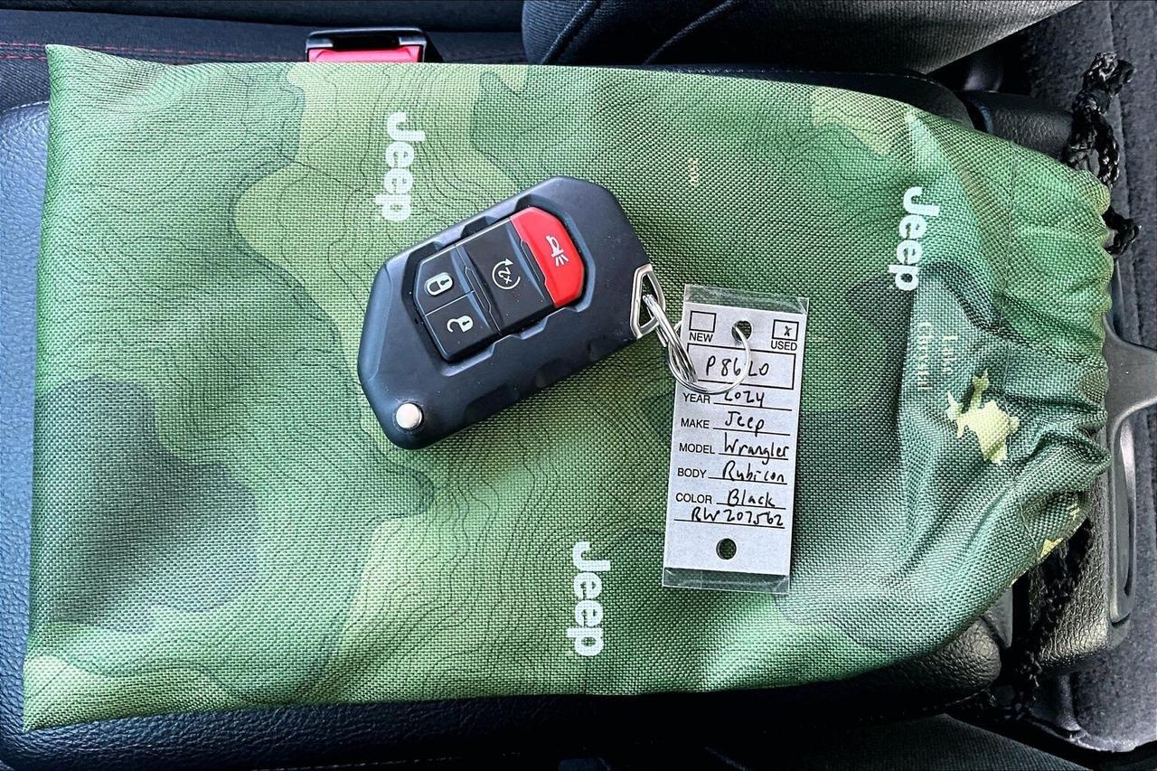 2024 Jeep Wrangler Rubicon V6 | DualTop | Heated Cloth Seats | 4X4 Photo