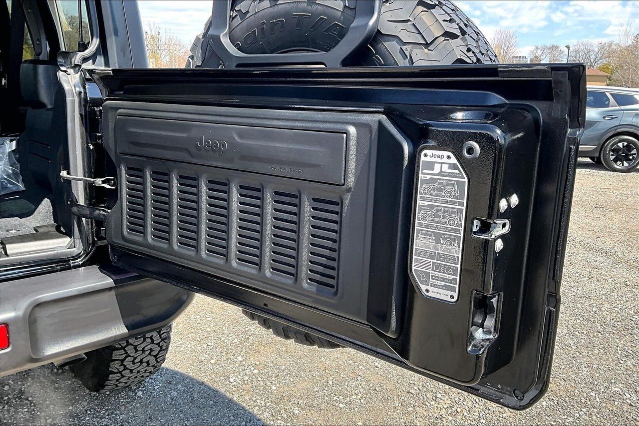 2024 Jeep Wrangler Rubicon V6 | DualTop | Heated Cloth Seats | 4X4 Photo