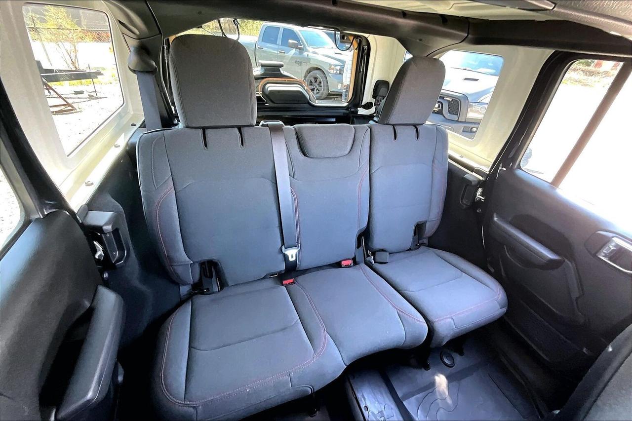 2024 Jeep Wrangler Rubicon V6 | DualTop | Heated Cloth Seats | 4X4 Photo