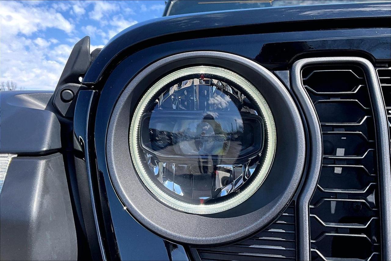 2024 Jeep Wrangler Rubicon V6 | DualTop | Heated Cloth Seats | 4X4 Photo