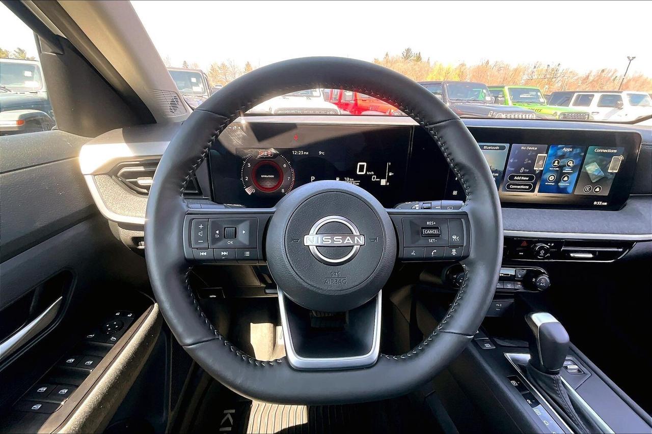 2026 Nissan Kicks SV | Heated Seats | Adaptive Cruise/BlindSpot| AWD Photo