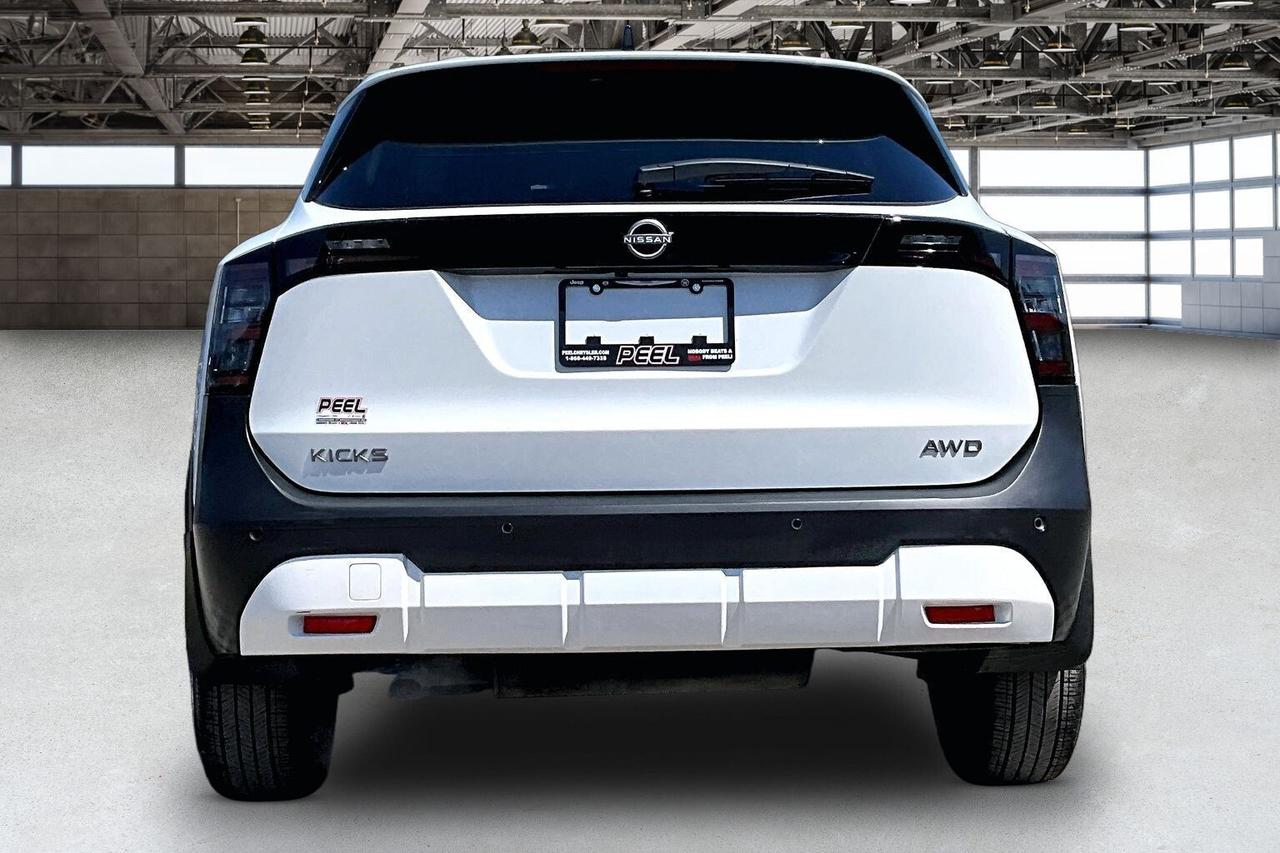 2026 Nissan Kicks SV | Heated Seats | Adaptive Cruise/BlindSpot| AWD Photo3
