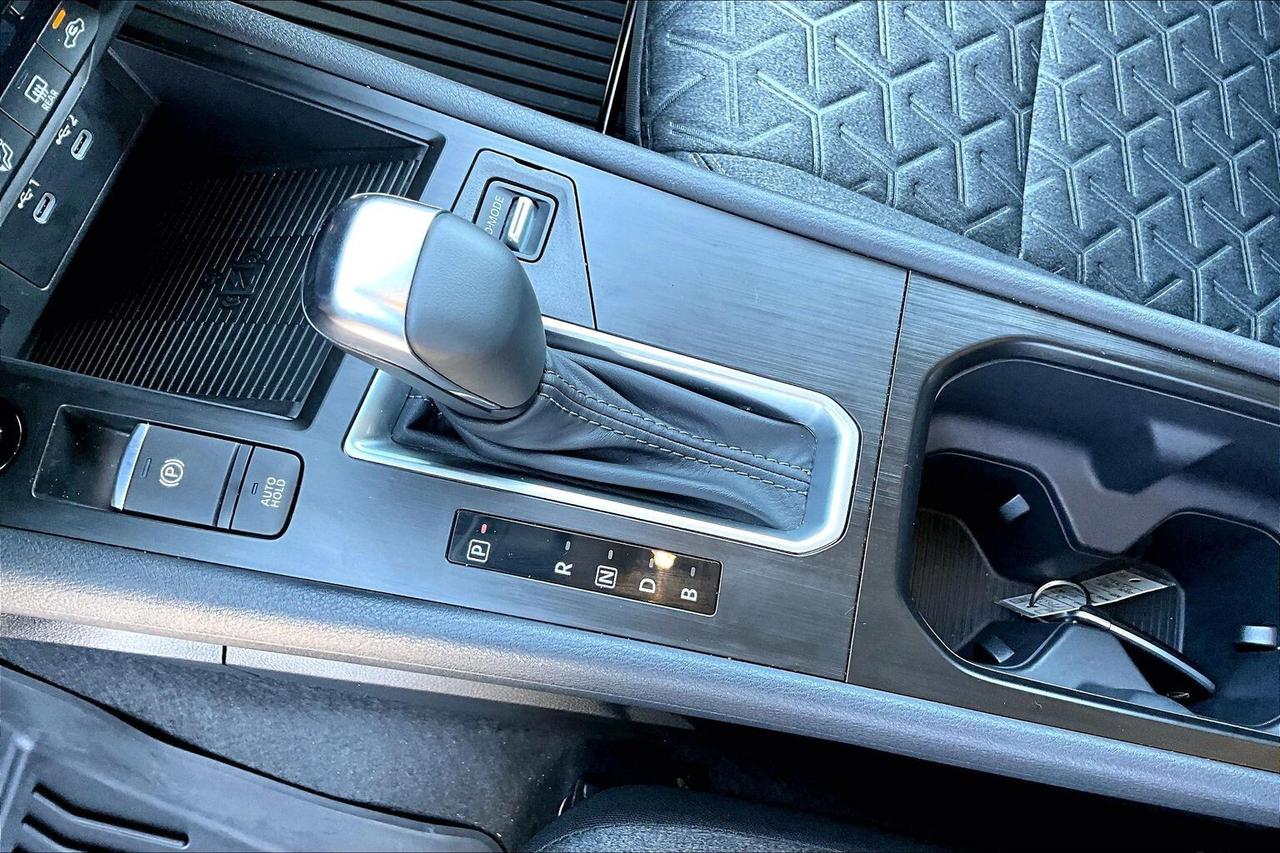 2026 Nissan Kicks SV | Heated Seats | Adaptive Cruise/BlindSpot| AWD Photo