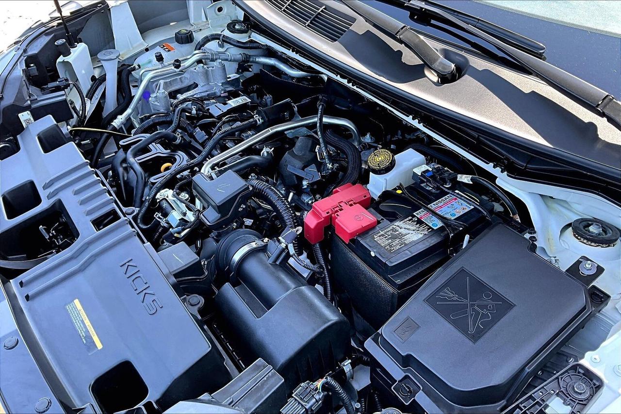 2026 Nissan Kicks SV | Heated Seats | Adaptive Cruise/BlindSpot| AWD Photo