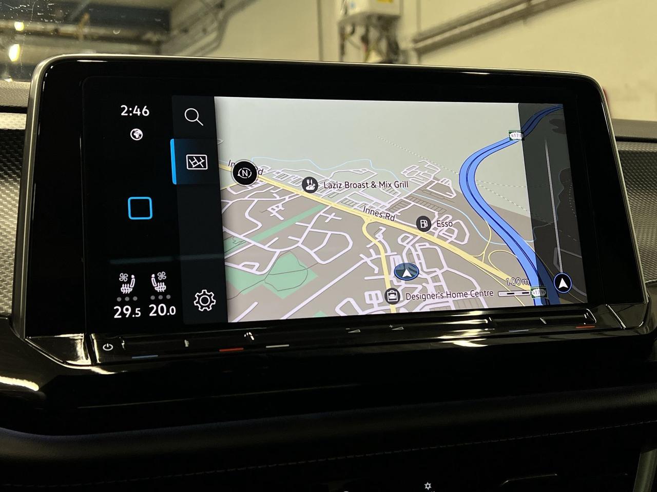 2024 Volkswagen Atlas Cross Sport HIGHLINE AWD | LOW KMS! | HTD LEATHER | PANO ROOF Photo