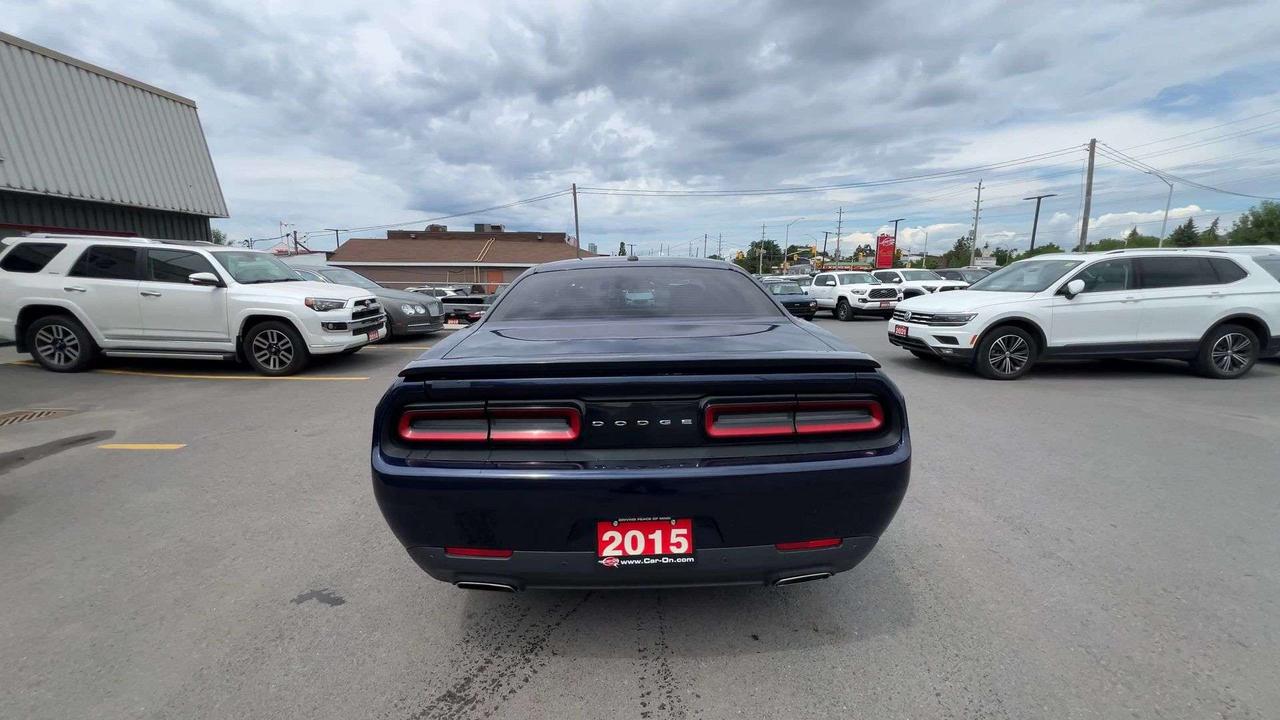 2015 Dodge Challenger SXT | 305HP V6 | HTD SEATS | REMOTE START | NAV Photo