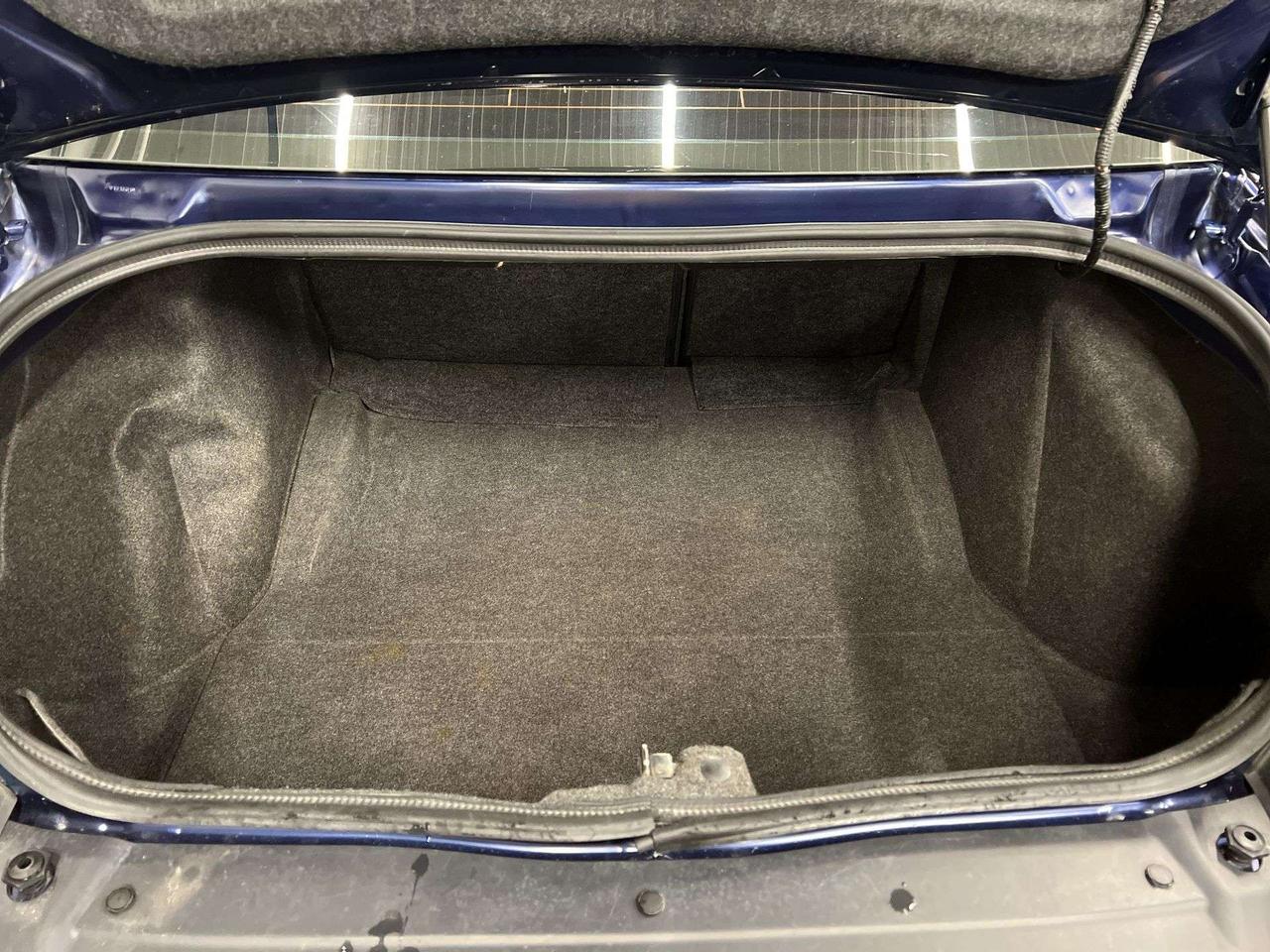 2015 Dodge Challenger SXT | 305HP V6 | HTD SEATS | REMOTE START | NAV Photo