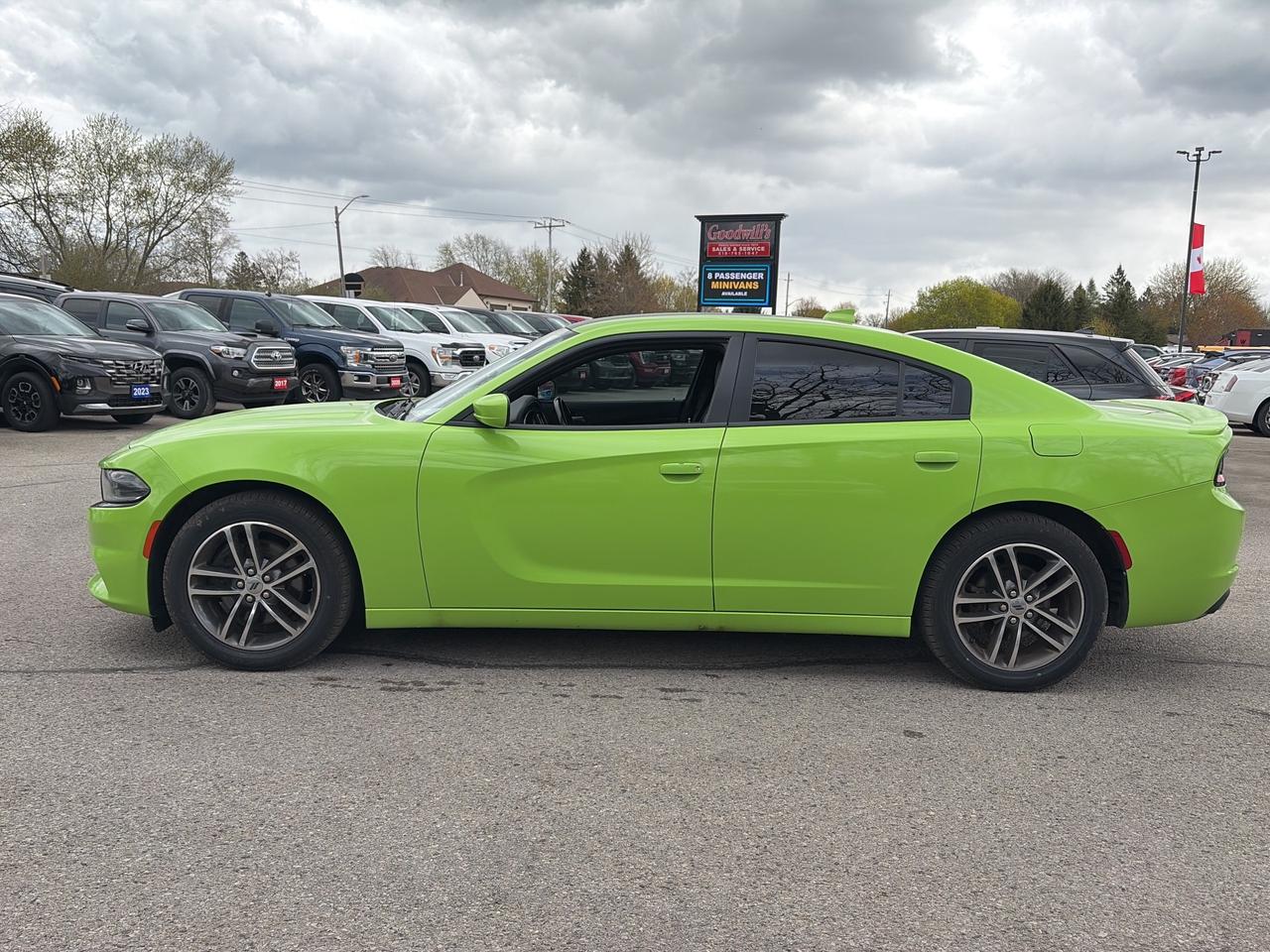 2019 Dodge Charger SXT, AWD, HEATED LEATHER, REMOTE START! Photo