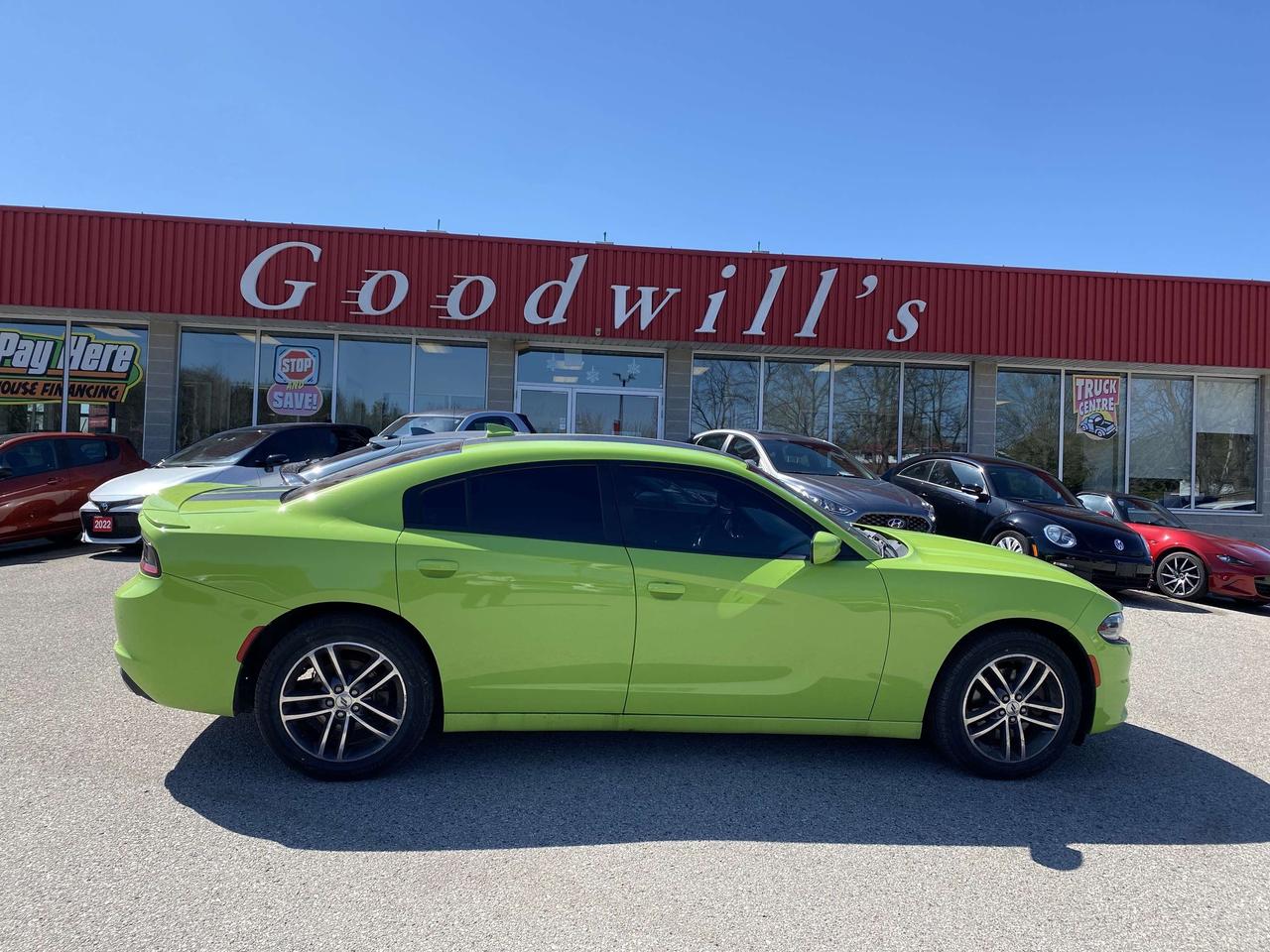 2019 Dodge Charger SXT, AWD, HEATED LEATHER, REMOTE START!
