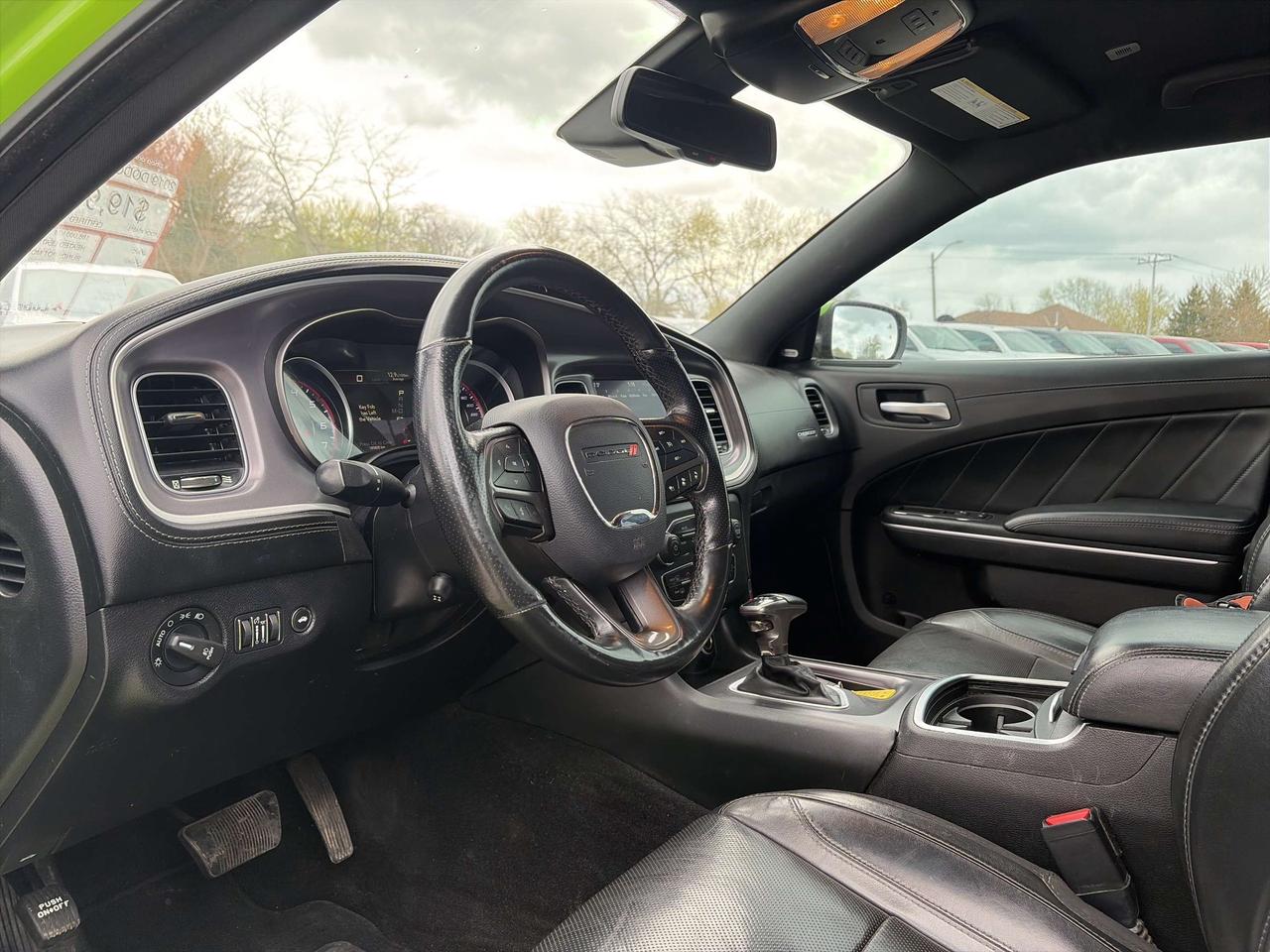2019 Dodge Charger SXT, AWD, HEATED LEATHER, REMOTE START! - Photo #12