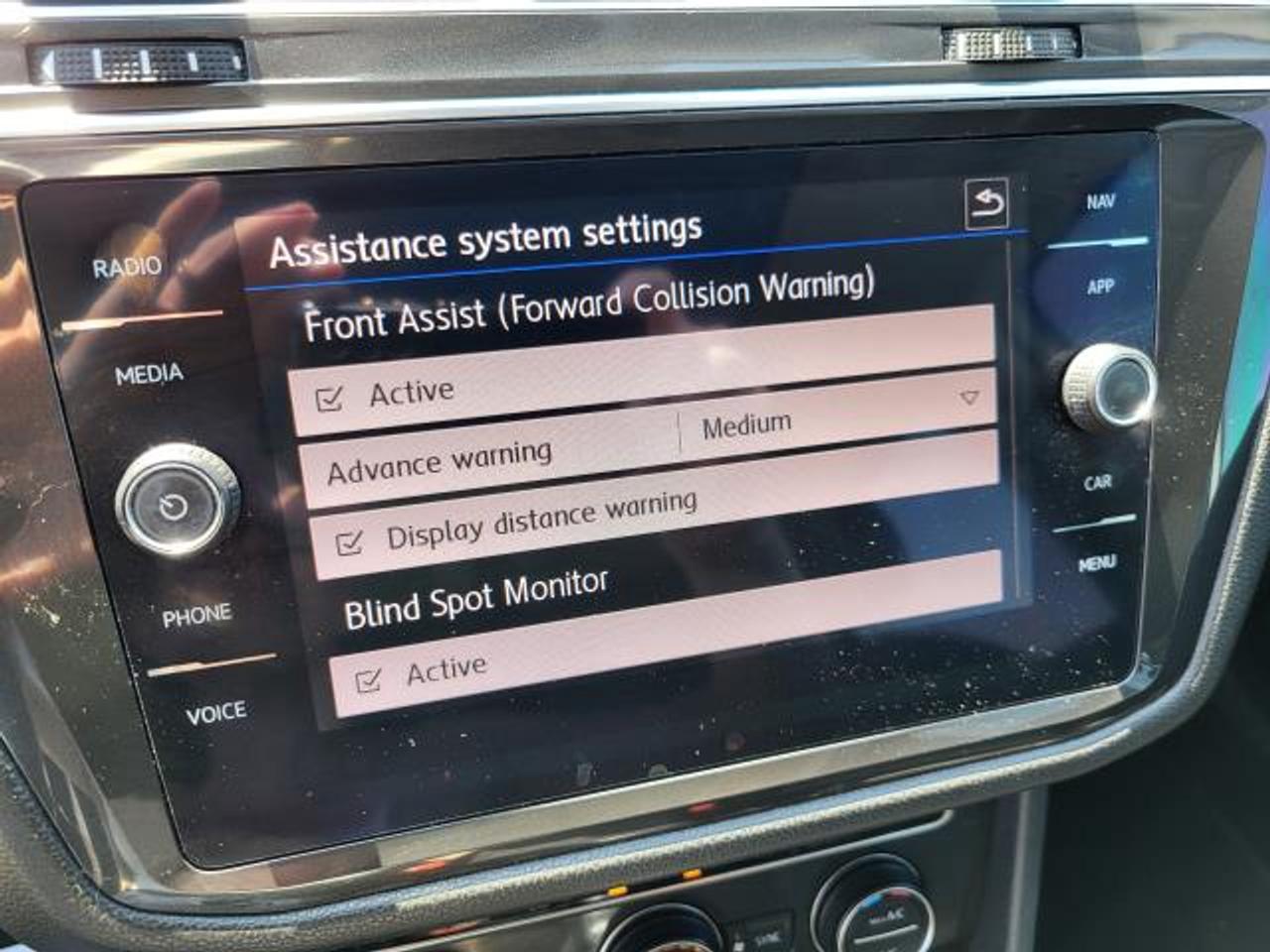 2018 Volkswagen Tiguan COMFORTLINE Photo