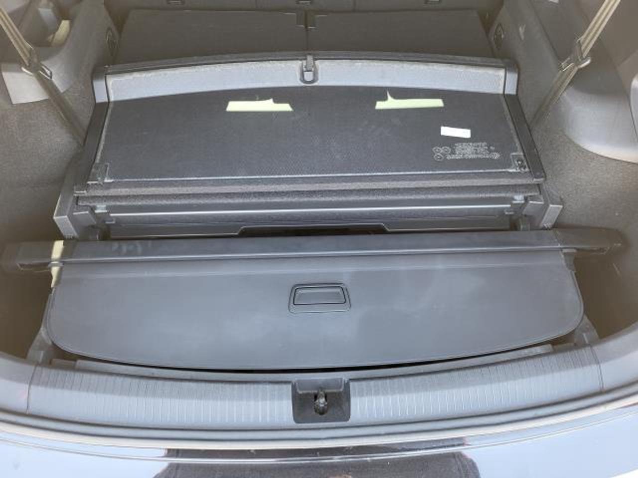 2018 Volkswagen Tiguan RLINE 7 PASSENGER Photo