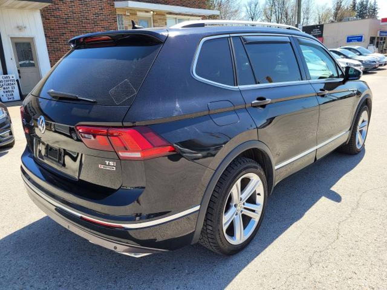 2018 Volkswagen Tiguan RLINE 7 PASSENGER Photo3