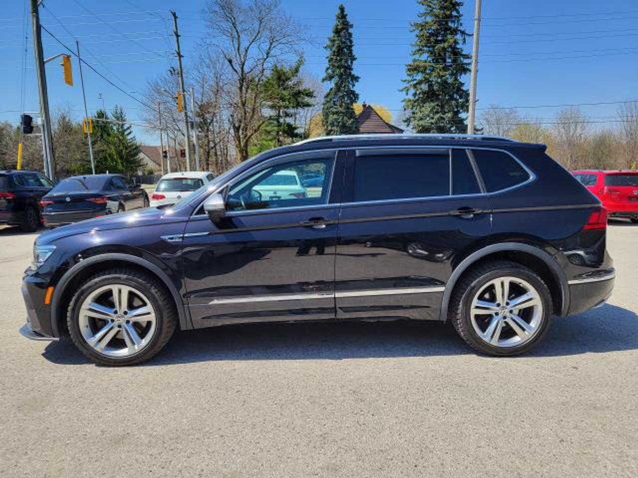 2018 Volkswagen Tiguan RLINE 7 PASSENGER Photo