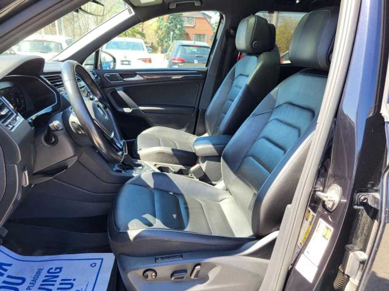 2018 Volkswagen Tiguan RLINE 7 PASSENGER Photo