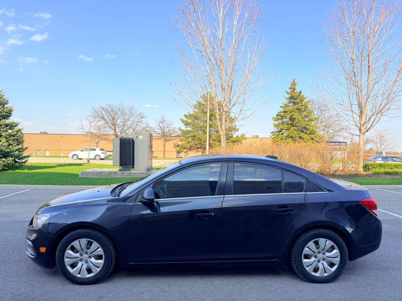 2015 Chevrolet Cruze 4dr Sedan 1LT Photo