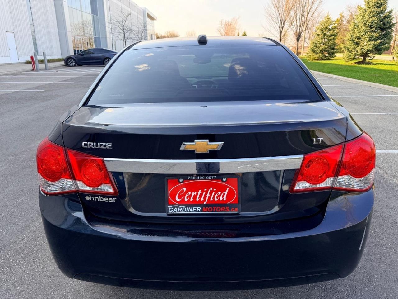 2015 Chevrolet Cruze 4dr Sedan 1LT Photo