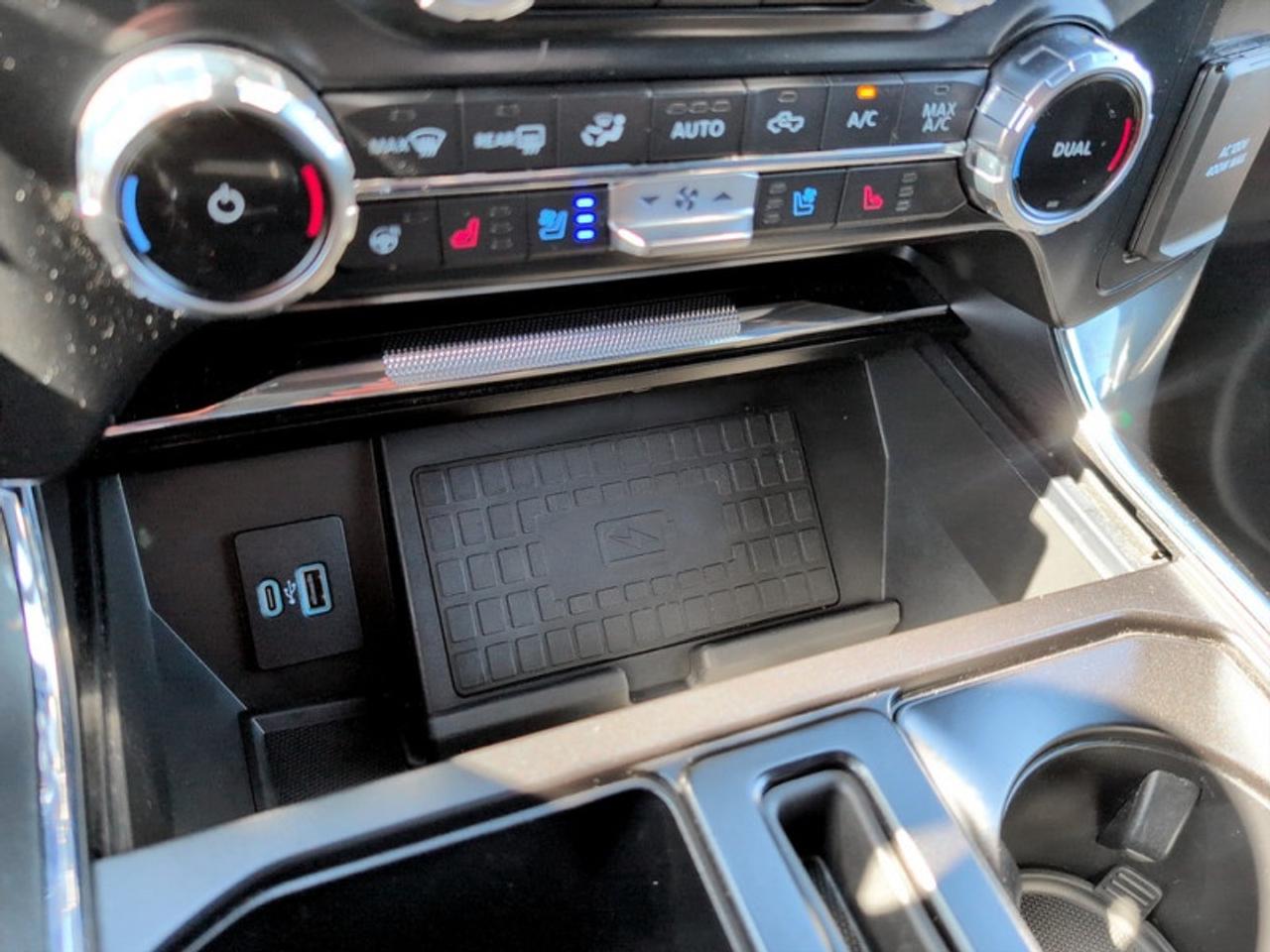 2022 Ford F-150 Lariat  **CLEAN CARFAX** Photo
