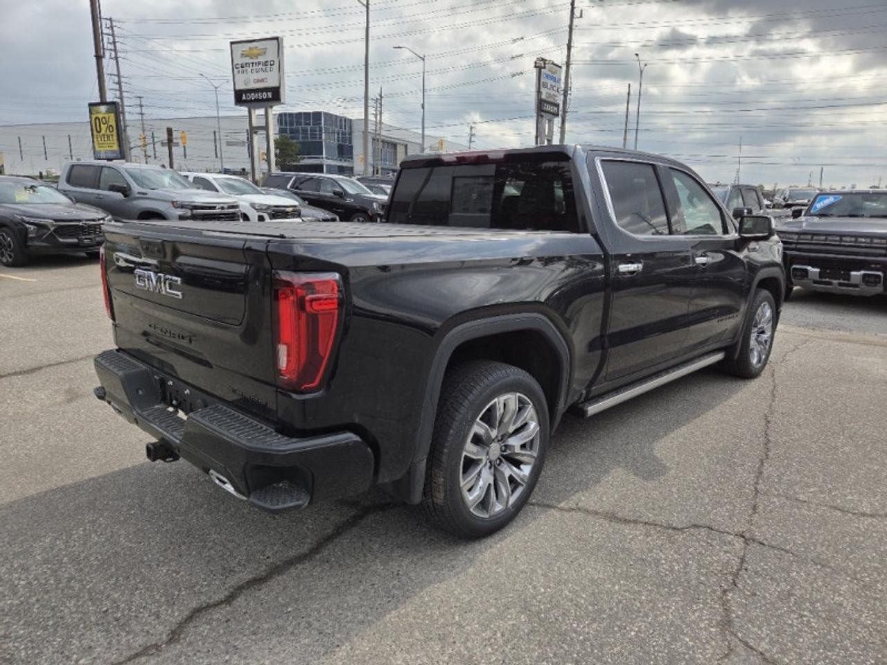 2026 GMC Sierra 1500 Denali  -  Pro Safety Photo3