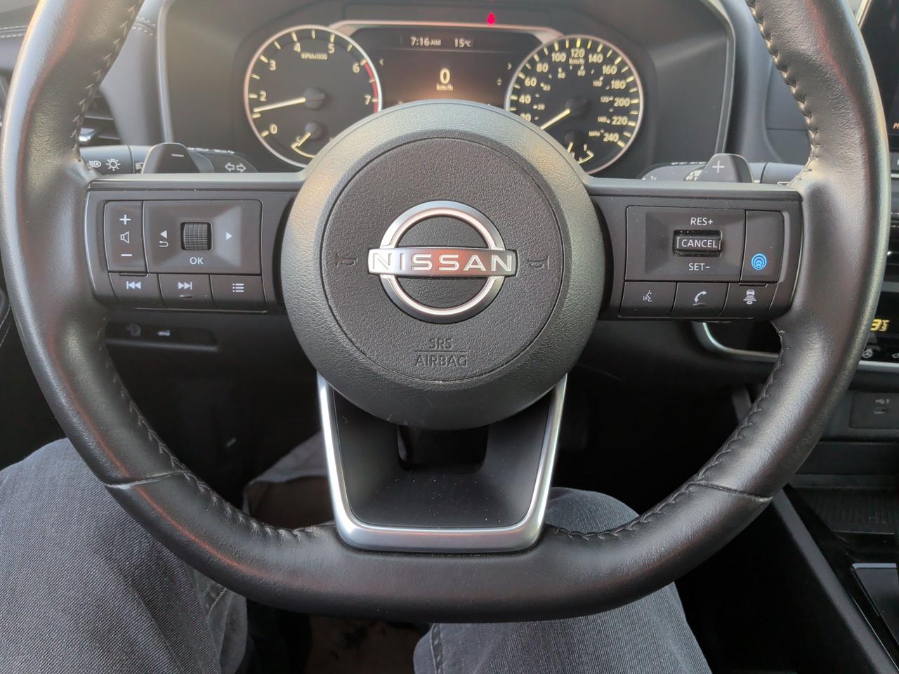 2024 Nissan Rogue SV MOONROOF Photo