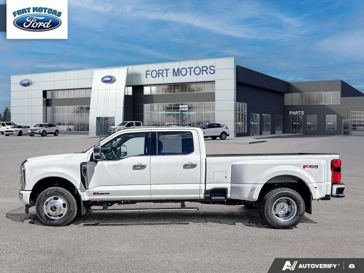 2026 Ford F-350 Super Duty DRW Platinum Photo2