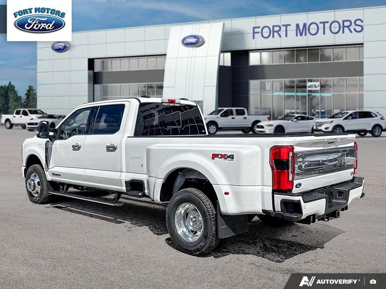 2026 Ford F-350 Super Duty DRW Platinum Photo3