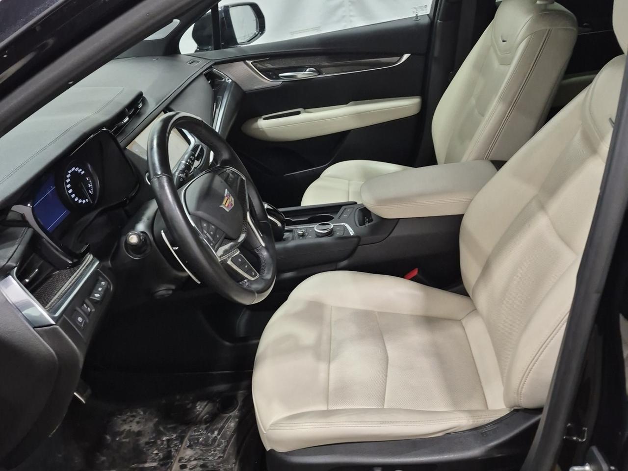 2021 Cadillac XT5 AWD Sport LOADED! HUD, BOSE, CAMERA MIRROR! - Photo #13