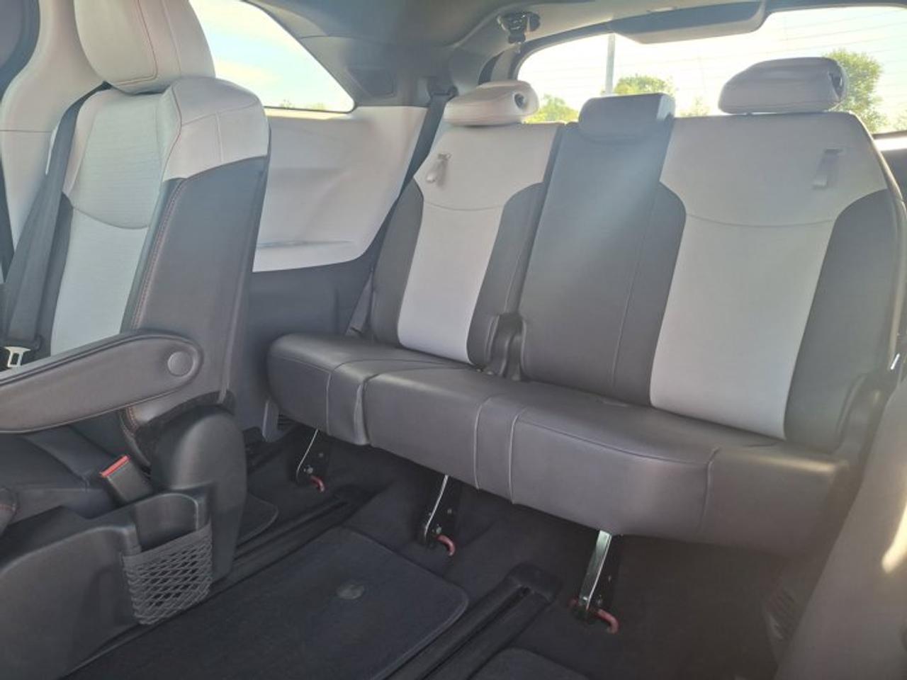 2024 Toyota Sienna XSE AWD Technology Pkg | Rear Entertainment Screen | Leather | Sunroof | Heated Wheel + Seats & More Photo