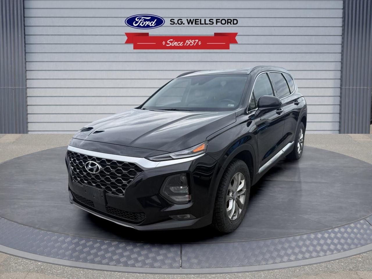 2020 Hyundai Santa Fe SE Photo0