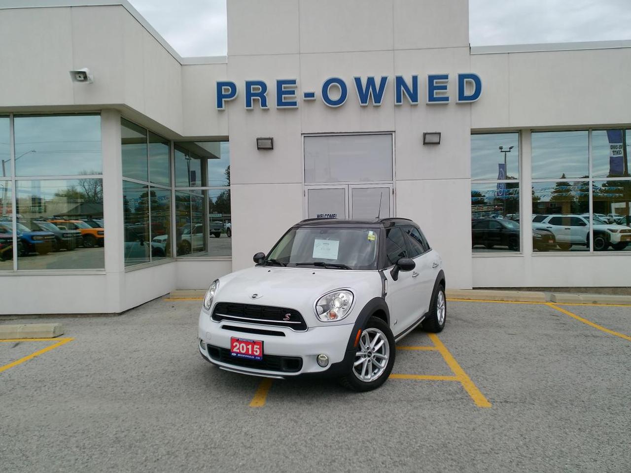 2015 MINI Cooper C ALL4 4dr S Photo